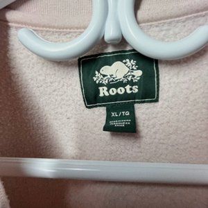 Women's Sweater - Roots